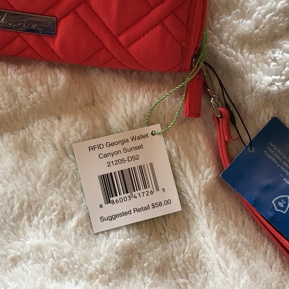 NEW WITH TAGS Vera Bradley RFID Georgia wallet in Canyon Sunset - Picture 4 of 5